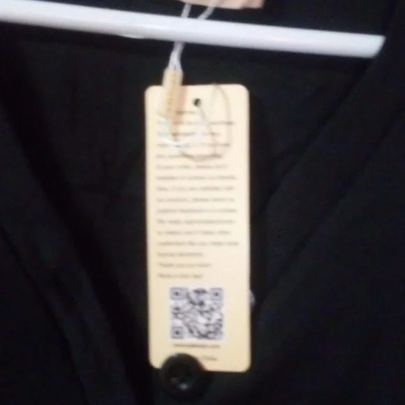 Women's Top - Picture 7 of 10